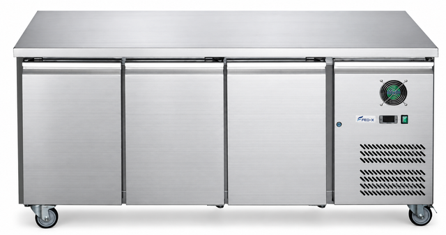 XUB6F18S3V cleaned studio product photo